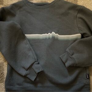 Women’s Patagonia crew